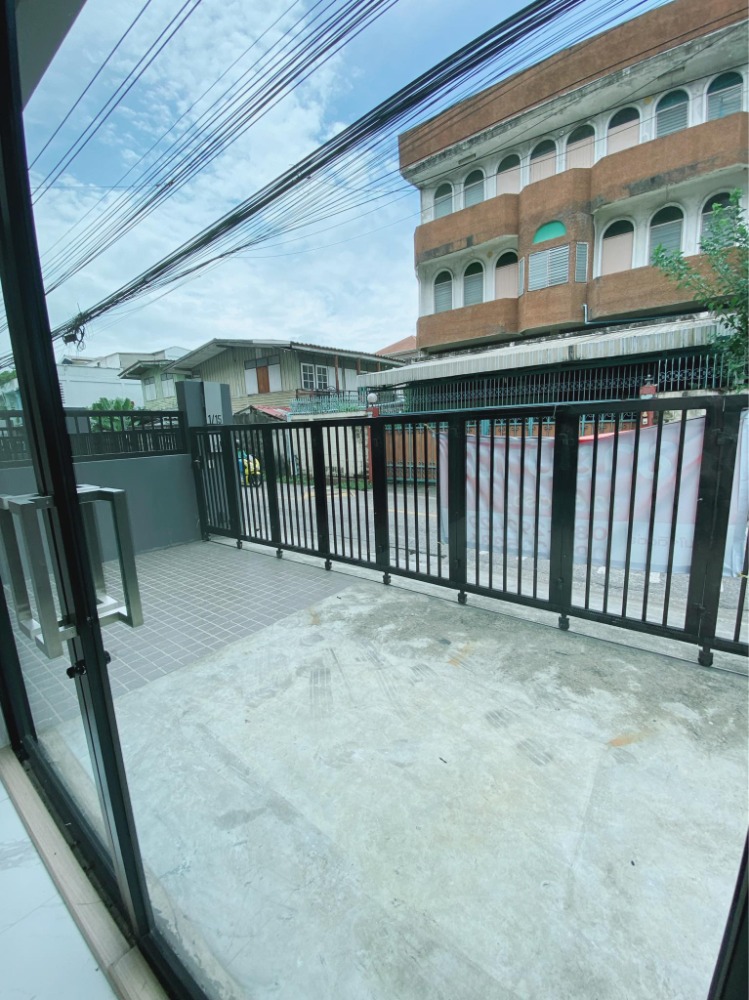 เดอะ ฟรอนท์ ลาดพร้าว - รัชดา / 1 ห้องนอน (ขาย), The Front Ladprao - Ratchada / 1 Bedrooms (FOR SALE) TIK321