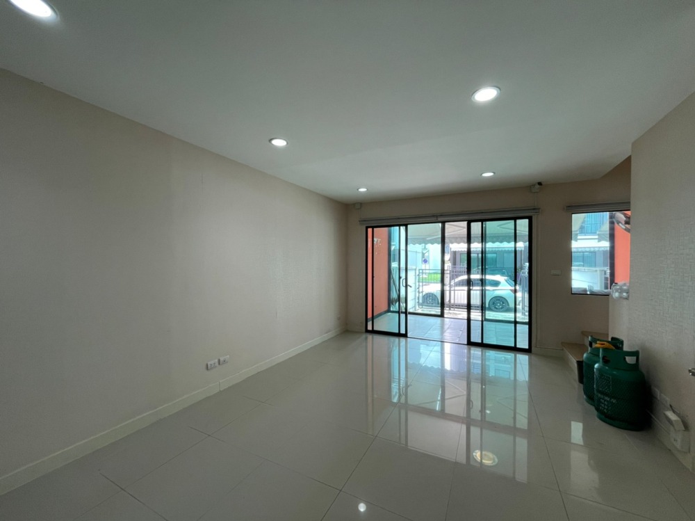 บ้านกลางเมือง พระราม 9 - รามคำแหง / 3 ห้องนอน (ขาย), Baan Klang Muang Rama 9 - Ramkhmahaeng / 3 Bedrooms (SALE) TP407