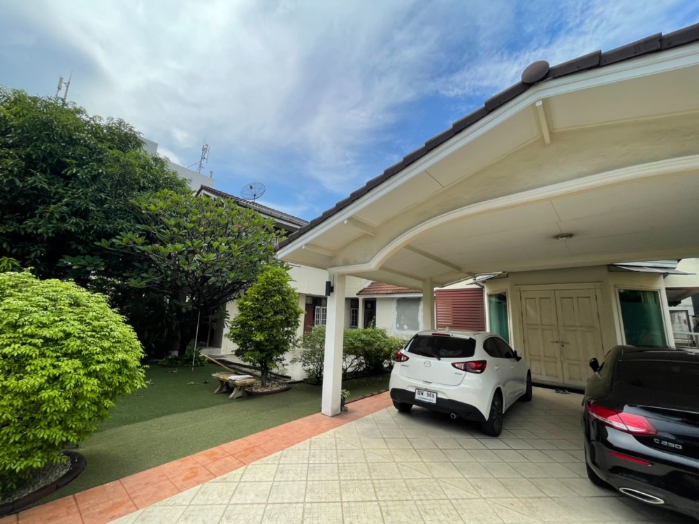 บ้านเดี่ยว พหลโยธิน 24 / 6 ห้องนอน (ขาย), Detached House at Phahonyothin 24 / 6 Bedrooms (FOR SALE) T537