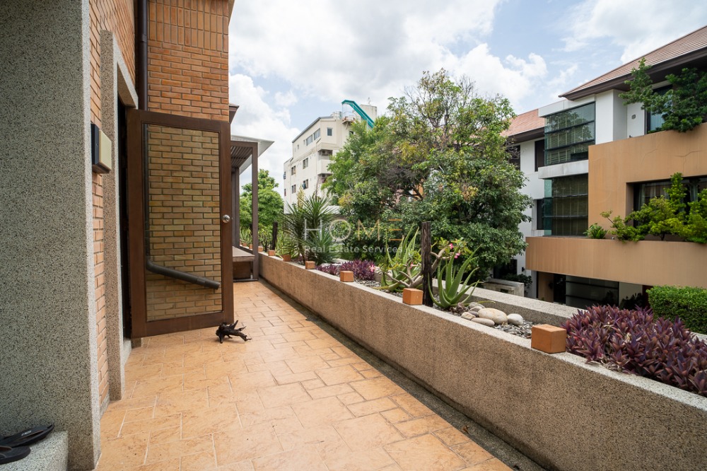 บ้านเดี่ยว บ้านอิสระ พระราม 9 / 4 ห้องนอน (ขาย), Baan Issara Rama 9 / Detached House 4 Bedrooms (FOR SALE) TP380