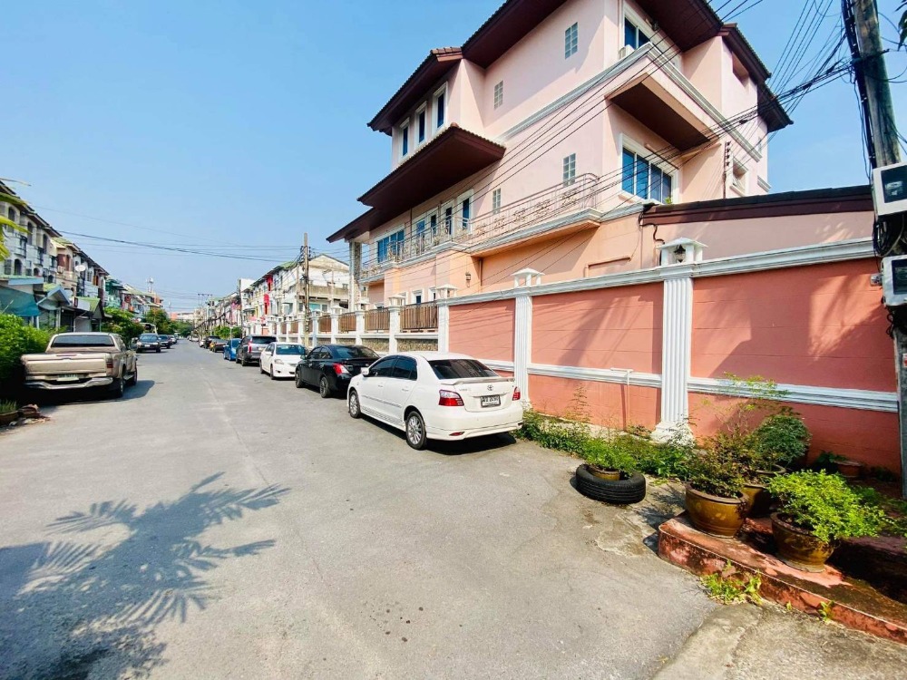 House @ Soi Nuanchan 31 / 9 Bedrooms (SALE), บ้านเดี่ยว ซอยนวลจันทร์ 31 / 9 ห้องนอน (ขาย) COF082