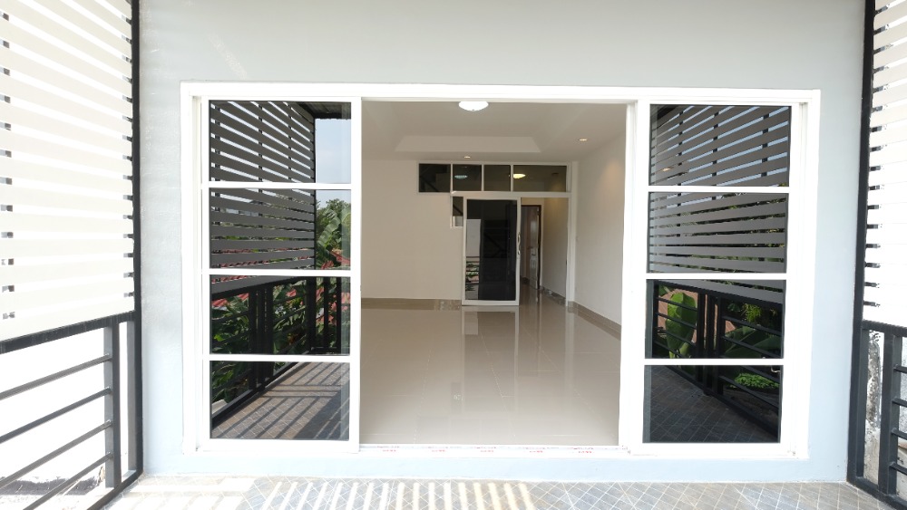 ทาวเฮ้าส์ นวลจันทร์ 31 / 5 ห้องนอน (ขาย), Townhouse @ Nuanchan 31 / 5 Bedrooms (SALE) COF023