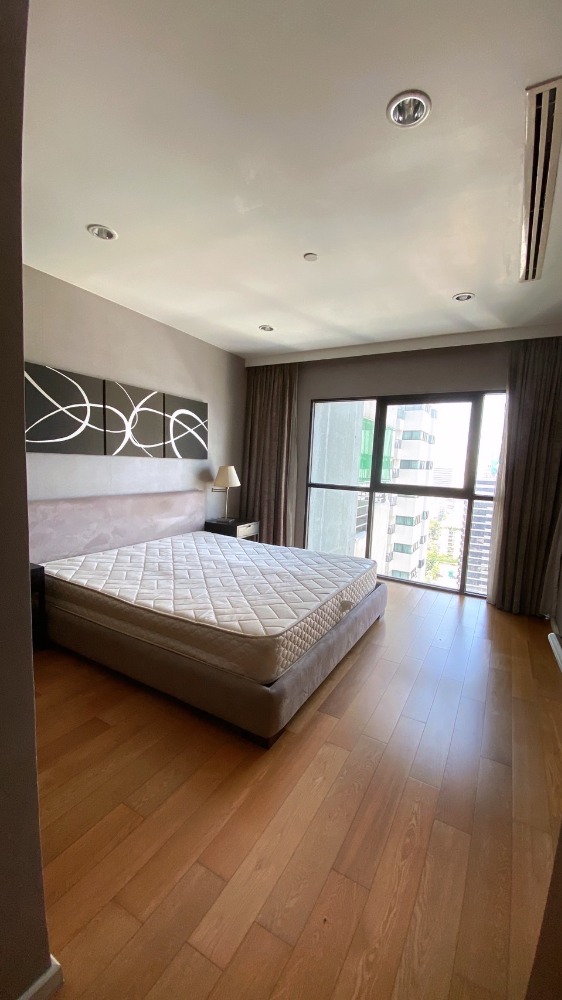 Sathorn Gardens / 2 Bedrooms (SALE WITH TENENT), สาทรการ์เด้น / 2 ห้องนอน (ขายพร้อมผู้เช่า) COF050