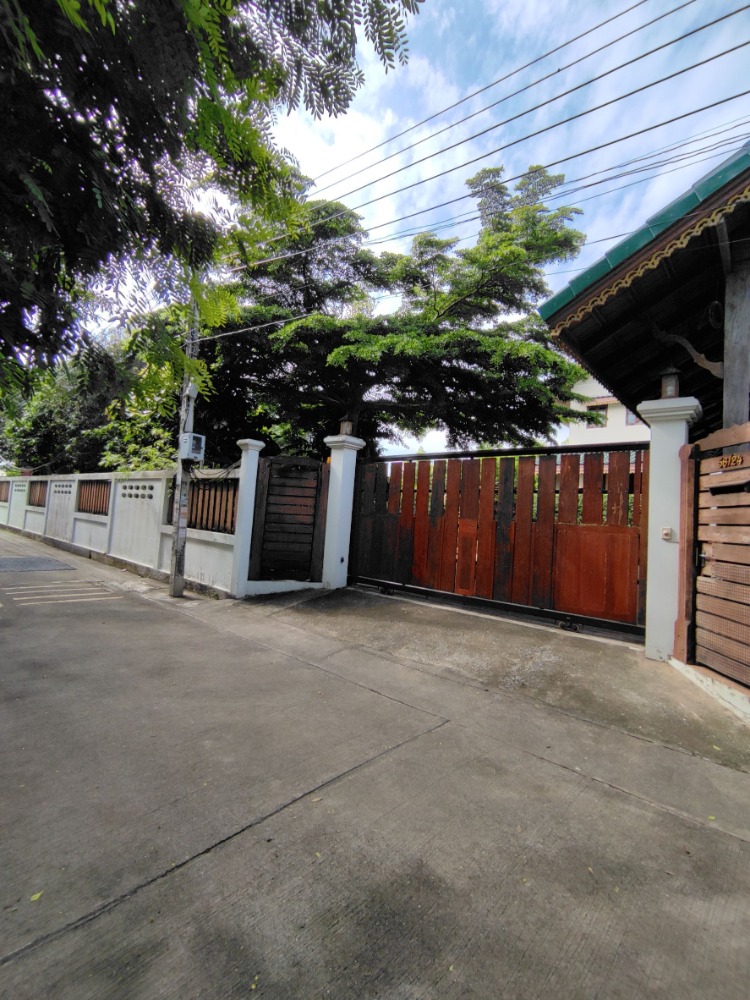 บ้านเดี่ยว รามอินทรา 39 แยก 24 / 5 ห้องนอน (ขาย), Detached House Ramintra 39 Yaek 24 / 5 Bedrooms (FOR SALE) TAN334