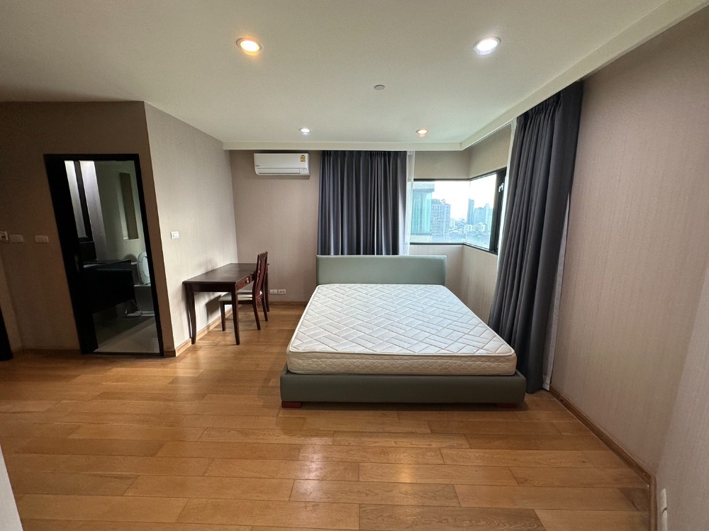 Sathorn Garden / 2 Bedrooms (FOR SALE), สาทร การ์เด้น / 2 ห้องนอน (ขาย) NUT642