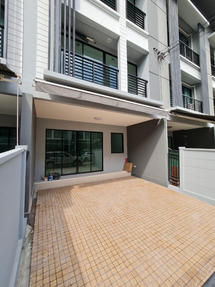 ทาวน์โฮม บ้านกลางเมือง พระราม 2 - พุทธบูชา / 3 ห้องนอน (ขาย), Baan Klang Muang Rama2 - Buddhabucha / Townhome 3 Bedrooms (FOR SALE) PUP049