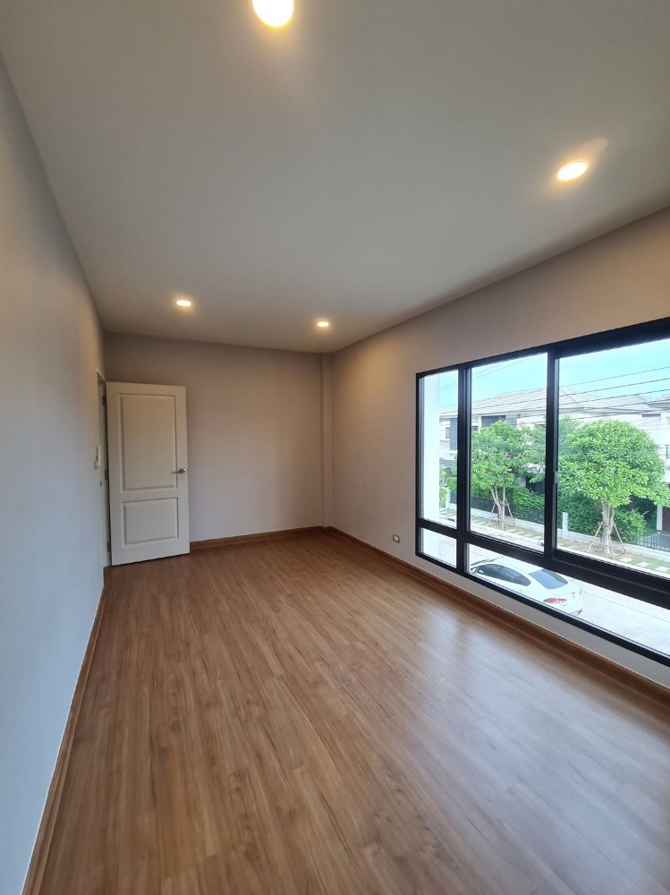 เซนโทร บางนา กม.7 / 4 ห้องนอน (ขาย), Centro Bangna Km.7 / 4 Bedrooms (SALE) CJ130