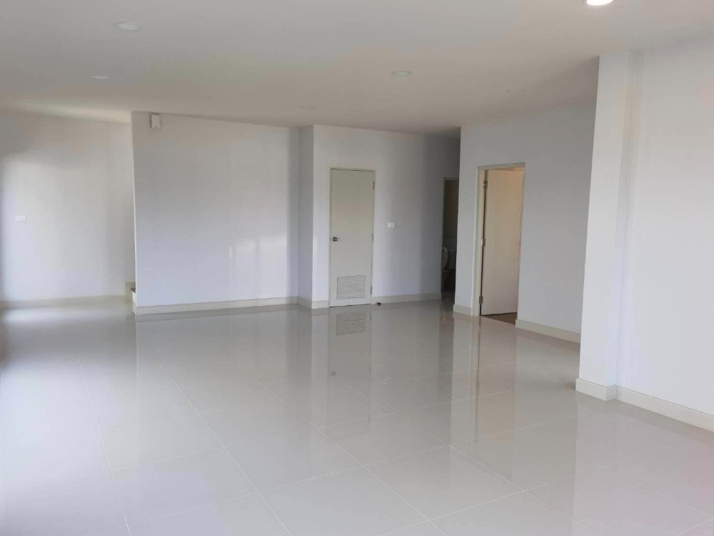 เซนโทร บางนา / 4 ห้องนอน (ขาย), Centro Bangna / 4 Bedrooms (SALE) CJ144