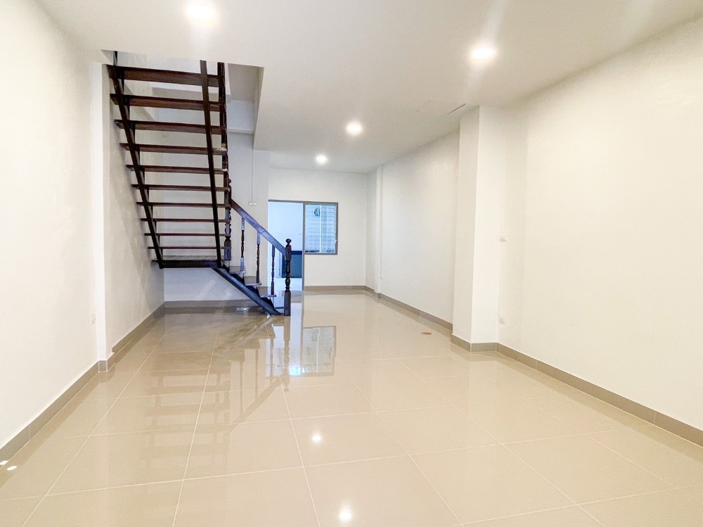 ทาวน์เฮ้าส์ หมู่บ้านดวงแก้ว / 2 ห้องนอน (ขาย), Duang Kaew Village / Townhouse 2 Bedrooms (FOR SALE) GAMET043