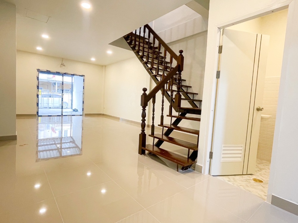 ทาวน์เฮ้าส์ หมู่บ้านดวงแก้ว / 2 ห้องนอน (ขาย), Duang Kaew Village / Townhouse 2 Bedrooms (FOR SALE) GAMET043