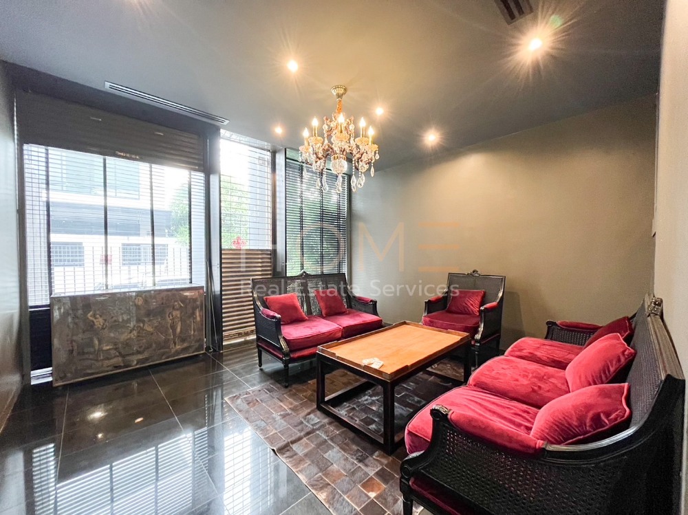 บ้านเดี่ยว นาคนิวาส 18 / 4 ห้องนอน (ขาย), Detached House Nakniwat 18 / 4 Bedrooms (FOR SALE) RUK373