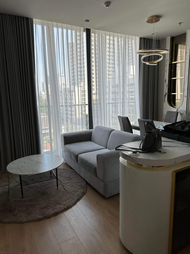 Noble Around Sukhumvit 33 / 2 Bedrooms (SALE WITH TENENT), โนเบิล อราวน์ สุขุมวิท 33 / 2 ห้องนอน (ขายพร้อมผู้เช่า) HL1006