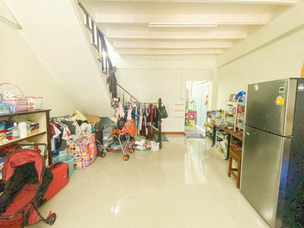 ตึกแถว ซอยอยู่ดี / 2 ห้องนอน (ขาย), Commercial Building Yu Di Alley / 2 Bedrooms (FOR SALE) NUT696