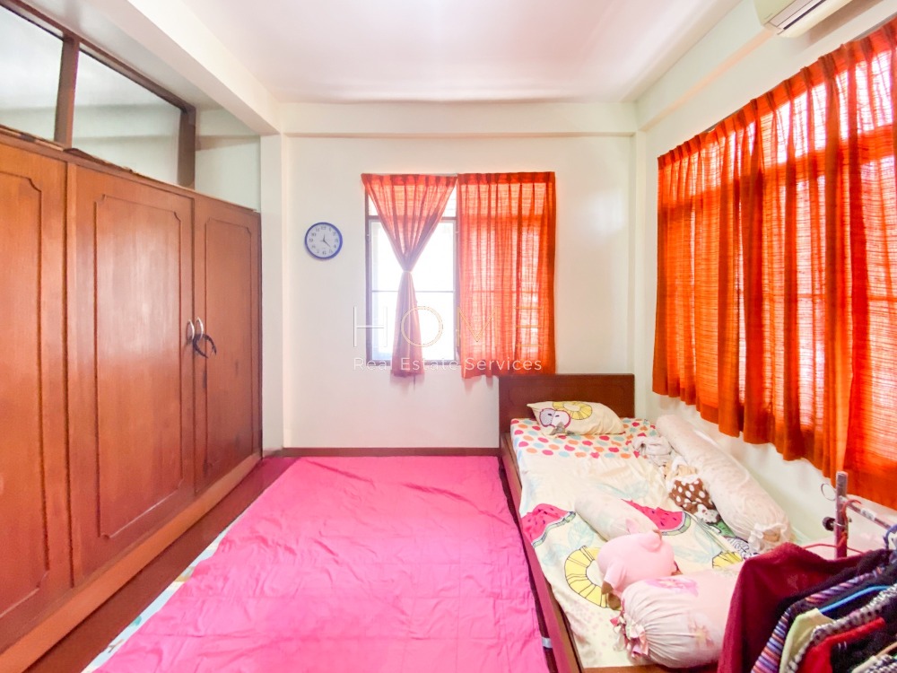 ตึกแถว ซอยอยู่ดี / 2 ห้องนอน (ขาย), Commercial Building Yu Di Alley / 2 Bedrooms (FOR SALE) NUT696