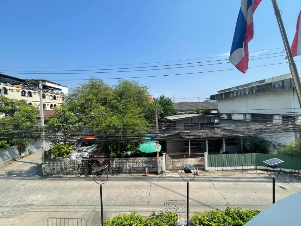 ที่ดิน ลาดพร้าว 18 ✨ 93 ตารางวา (ขาย), Land Ladprao 18 / 93 Sqw (FOR SALE) NUB518