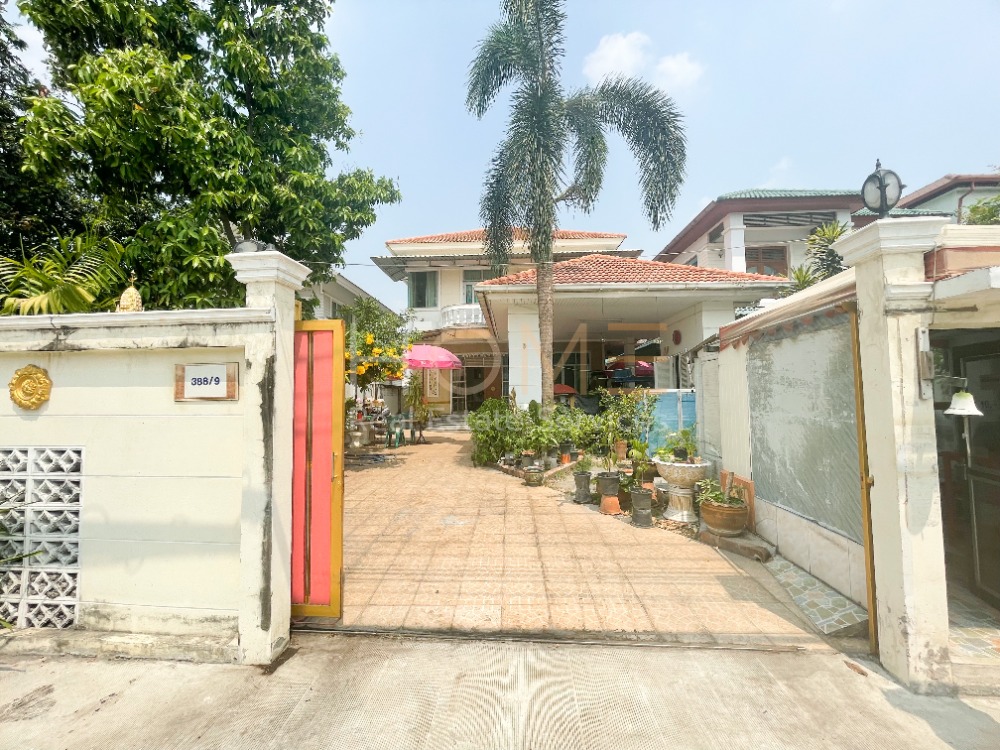 ต่อเติมรองจอดรถ ฟรี ✨บ้านเดี่ยว รัชดา 42 / 3 ห้องนอน (ขาย), Detached House Ratchada 42 / 3 Bedrooms (FOR SALE) MEAW143