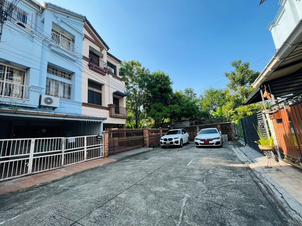 ทาวน์โฮม บ้านกลางเมือง เหม่งจ๋าย - ลาดพร้าว / 3 ห้องนอน (ขาย), Baan Klang Muang Mengjai - Ladprao / Townhome 3 Bedrooms (FOR SALE) RUK287