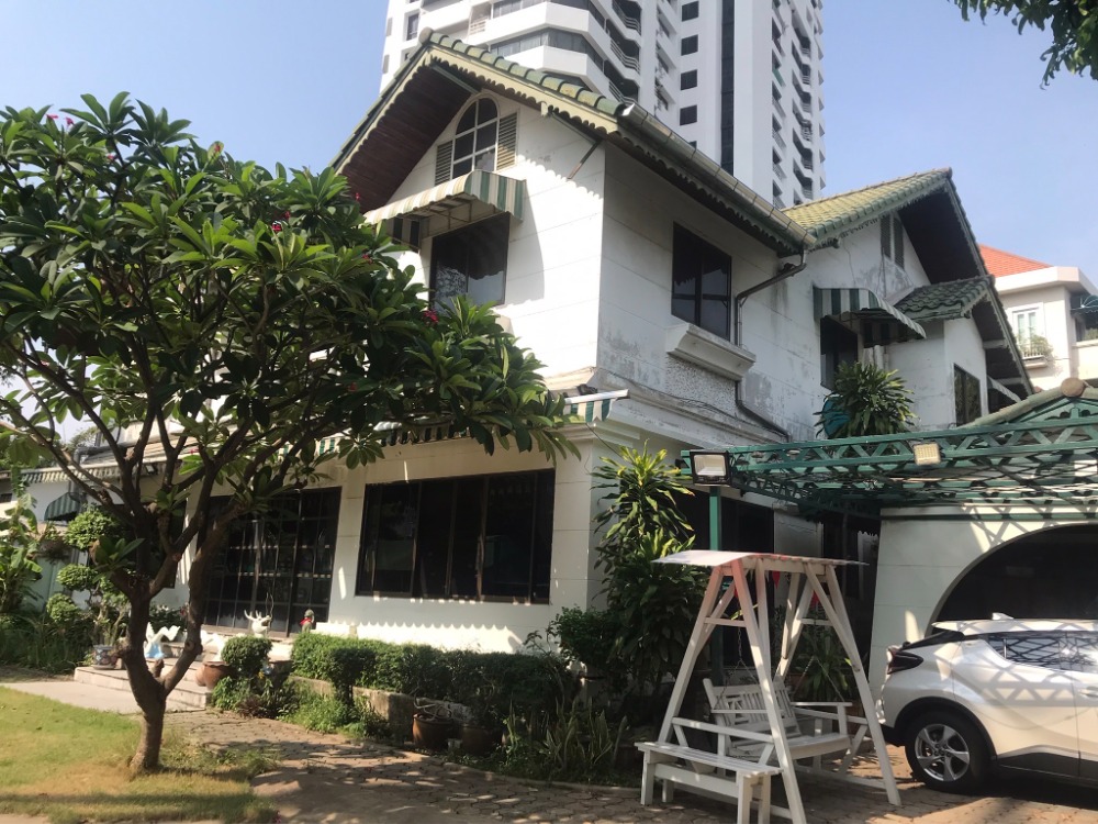 บ้านเดี่ยว ลาดพร้าว 10 / 5 ห้องนอน (ขาย), Detached House Ladprao 10 / 5 Bedrooms (FOR SALE) MEAW255