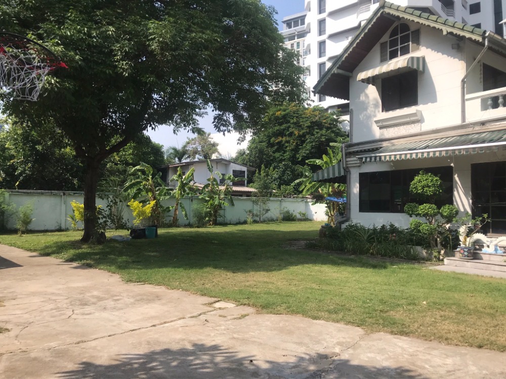 บ้านเดี่ยว ลาดพร้าว 10 / 5 ห้องนอน (ขาย), Detached House Ladprao 10 / 5 Bedrooms (FOR SALE) MEAW255