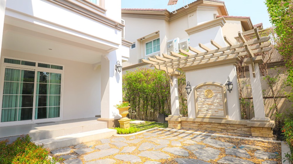 บ้านเดี่ยว นันทวัน บางนา กม.7 / 4 ห้องนอน (ขายพร้อมผู้เช่า), Nantawan Bangna Km.7 / Detached House 4 Bedrooms (SALE WITH TENANT) CJ195