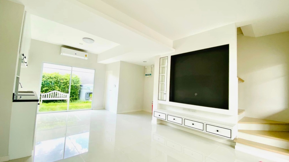 ทาวน์โฮม อินดี้ 2 ศรีนครินทร์ / 2 ห้องนอน (ขาย), Indy 2 Srinakarin / Townhome 2 Bedrooms (FOR SALE) CJ197