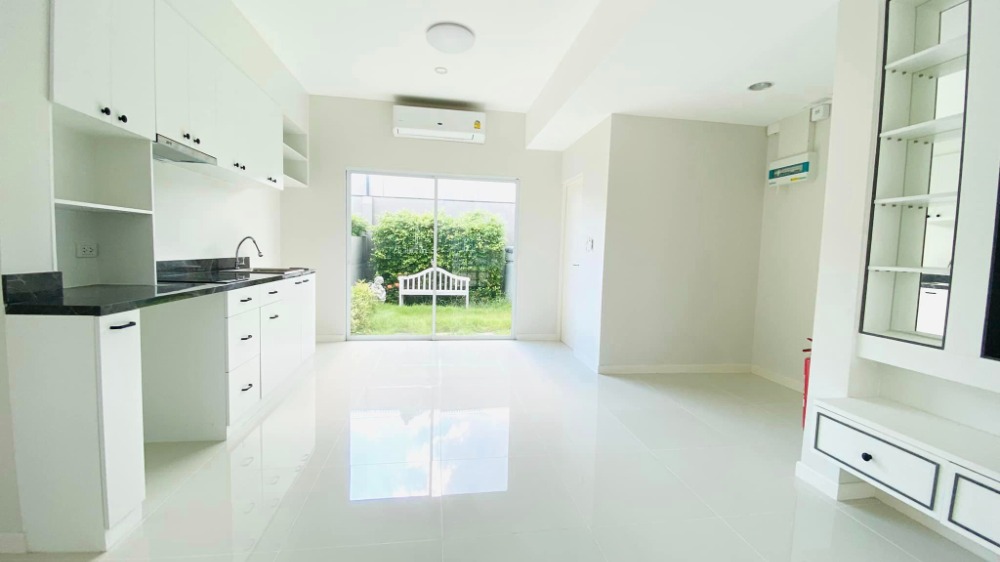 ทาวน์โฮม อินดี้ 2 ศรีนครินทร์ / 2 ห้องนอน (ขาย), Indy 2 Srinakarin / Townhome 2 Bedrooms (FOR SALE) CJ197