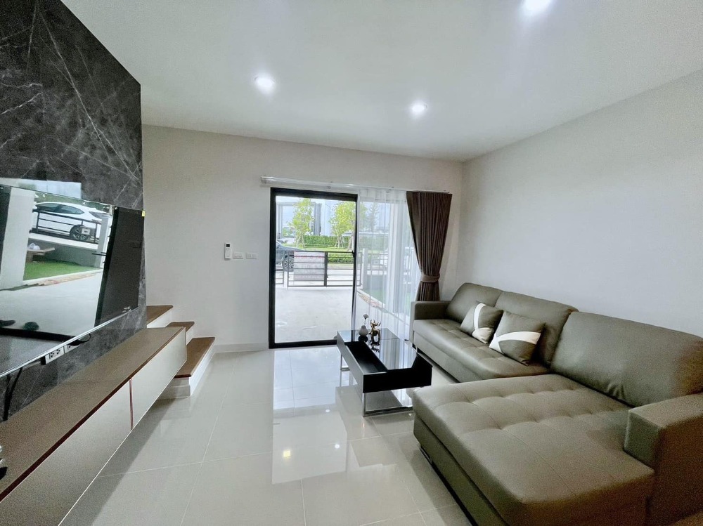 ทาวน์โฮม พลีโน่ สุขุมวิท - บางนา 2 / 3 ห้องนอน (ขาย), Pleno Sukhumvit - Bangna 2 / Townhome 3 Bedrooms (FOR SALE) CJ203