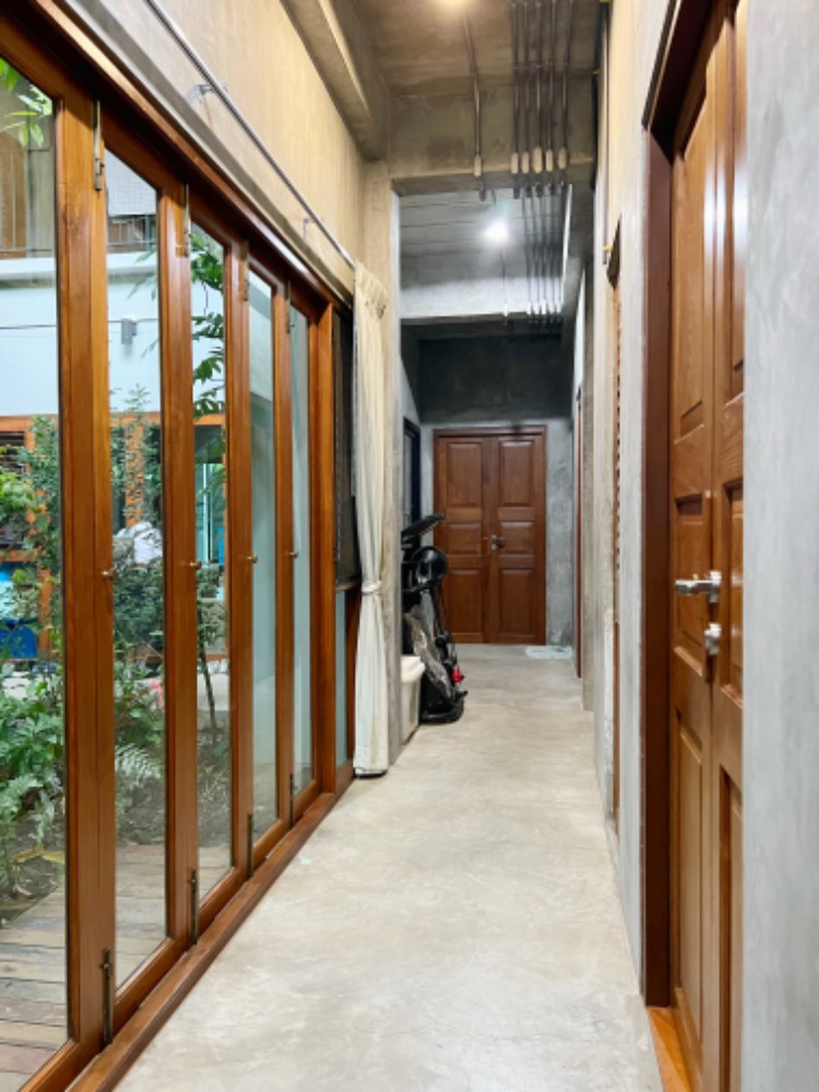 บ้านเดี่ยว ลาดพร้าว ซอย 1 / 5 ห้องนอน (ขาย), Detached House Ladprao Soi 1 / 5 Bedrooms (FOR SALE) HL1310