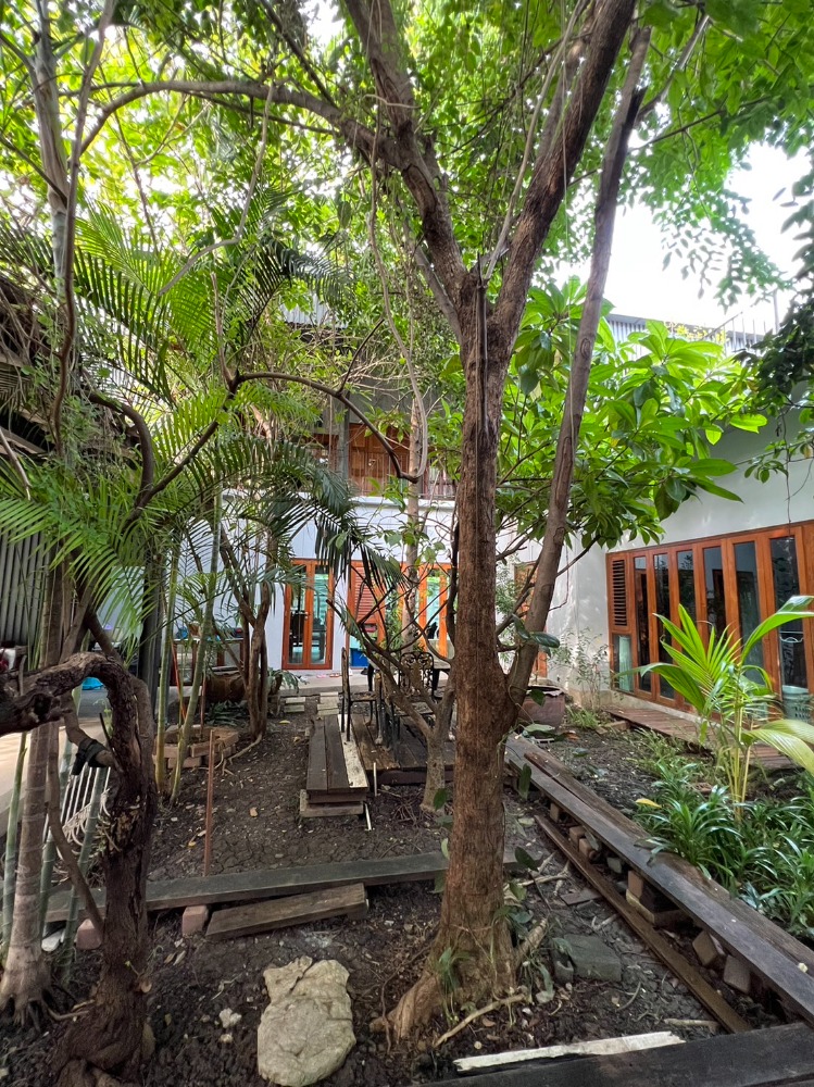 บ้านเดี่ยว ลาดพร้าว ซอย 1 / 5 ห้องนอน (ขาย), Detached House Ladprao Soi 1 / 5 Bedrooms (FOR SALE) HL1310