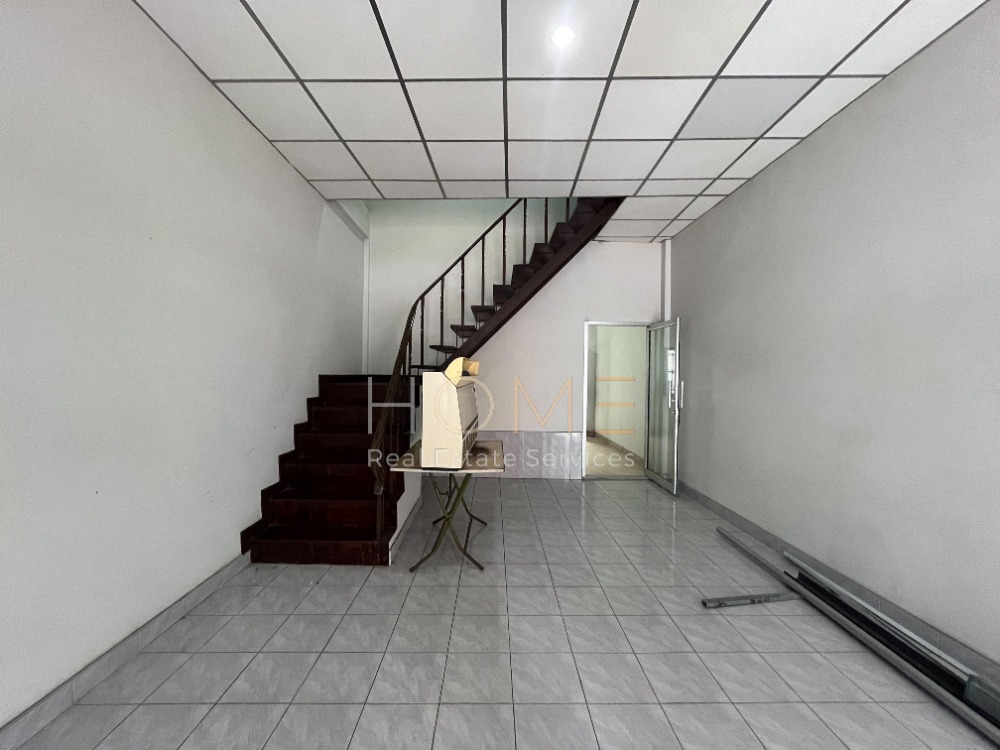 ทาวน์เฮ้าส์ ลาดพร้าว 80 / 2 ห้องนอน (ขาย), Townhouse Ladprao 80 / 2 Bedrooms (FOR SALE) RUK591