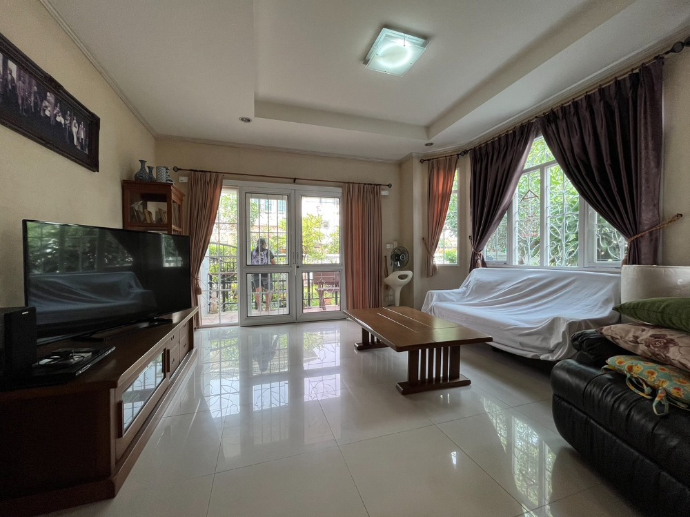 บ้านเดี่ยว หมู่บ้านกรองทอง นาคนิวาส 48 / 3 ห้องนอน (ขาย), Krongthong Village Nakniwas 48 / Detached House 3 Bedrooms (FOR SALE) RUK445