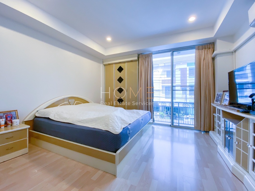 ธนาพัฒน์ เฮ้าส์ สาทร - นราธิวาส / 4 ห้องนอน (ขาย), Thanapat Haus Sathorn - Narathiwas / 4 Bedrooms (SALE) NUT741