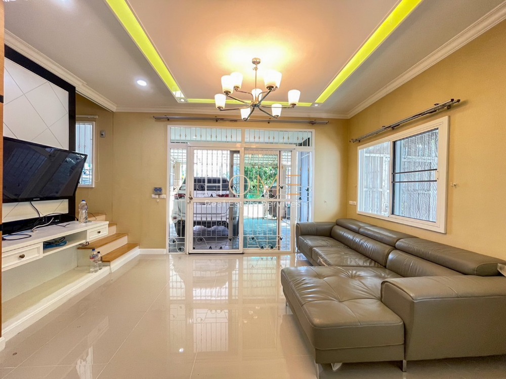 กัสโต้ ทาวน์โฮม รามคำแหง / 4 ห้องนอน (ขายพร้อมผู้เช่า), Gusto Townhome Ramkhamhaeng / Townhome 4 Bedrooms (SALE WITH TENANT) COF108