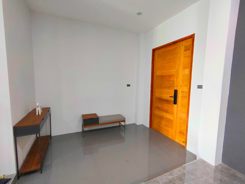 โฮมออฟฟิศ ถนนเทพรักษ์ 36 / 3 ห้องนอน (ขาย), Home Office Theparak 36 / 3 Bedrooms (FOR SALE) TAN023