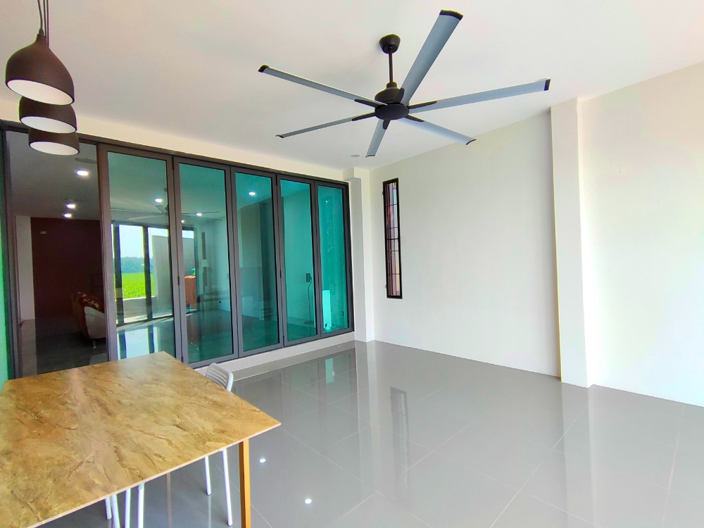 โฮมออฟฟิศ ถนนเทพรักษ์ 36 / 3 ห้องนอน (ขาย), Home Office Theparak 36 / 3 Bedrooms (FOR SALE) TAN023