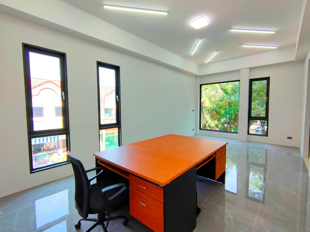 โฮมออฟฟิศ ถนนเทพรักษ์ 36 / 3 ห้องนอน (ขาย), Home Office Theparak 36 / 3 Bedrooms (FOR SALE) TAN023