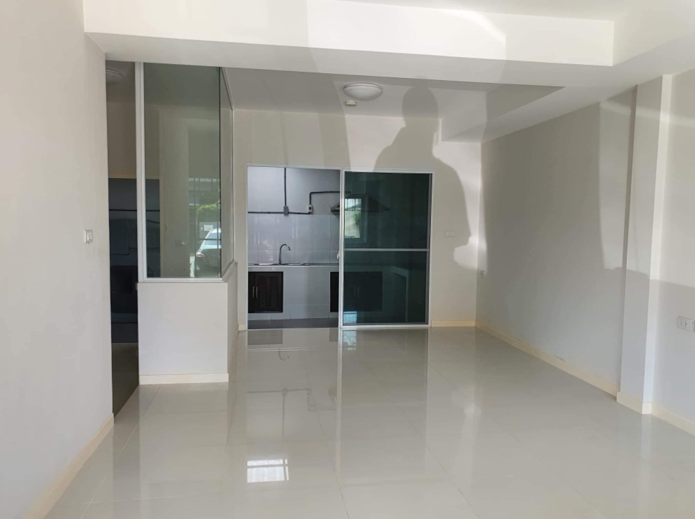 ทาวน์โฮม อินดี้ 2 ศรีนครินทร์ / 3 ห้องนอน (ขาย), Indy 2 Srinakarin / Townhome 3 Bedrooms (FOR SALE) CJ248