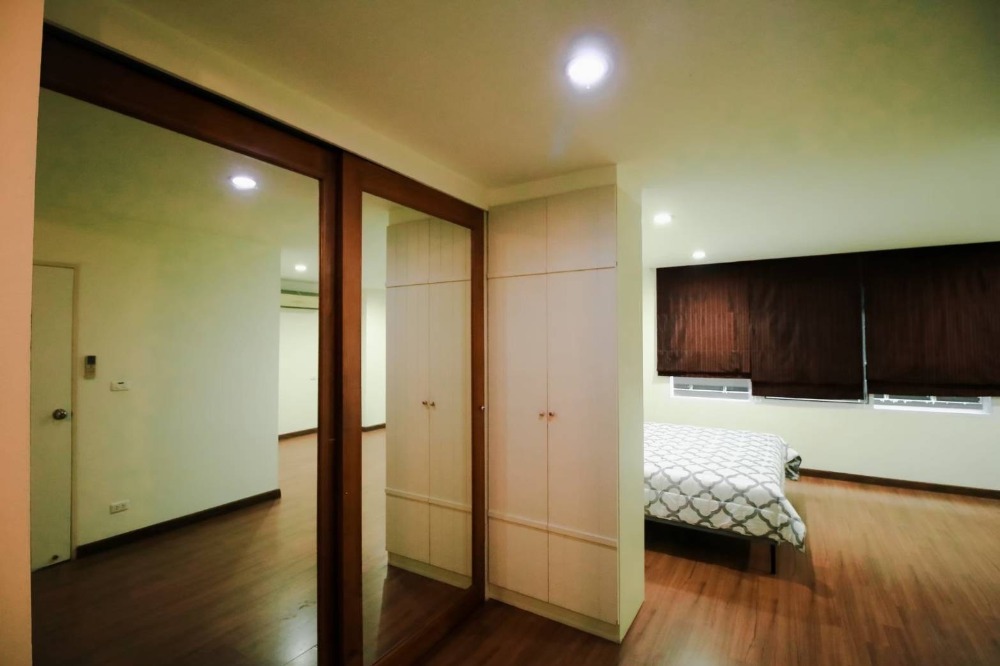 ธนาพัฒน์ เฮ้าส์ สาทร - นราธิวาส / 3 ห้องนอน (ขาย), Thanapat Haus Sathorn - Narathiwas / 3 Bedrooms (SALE) NUT774