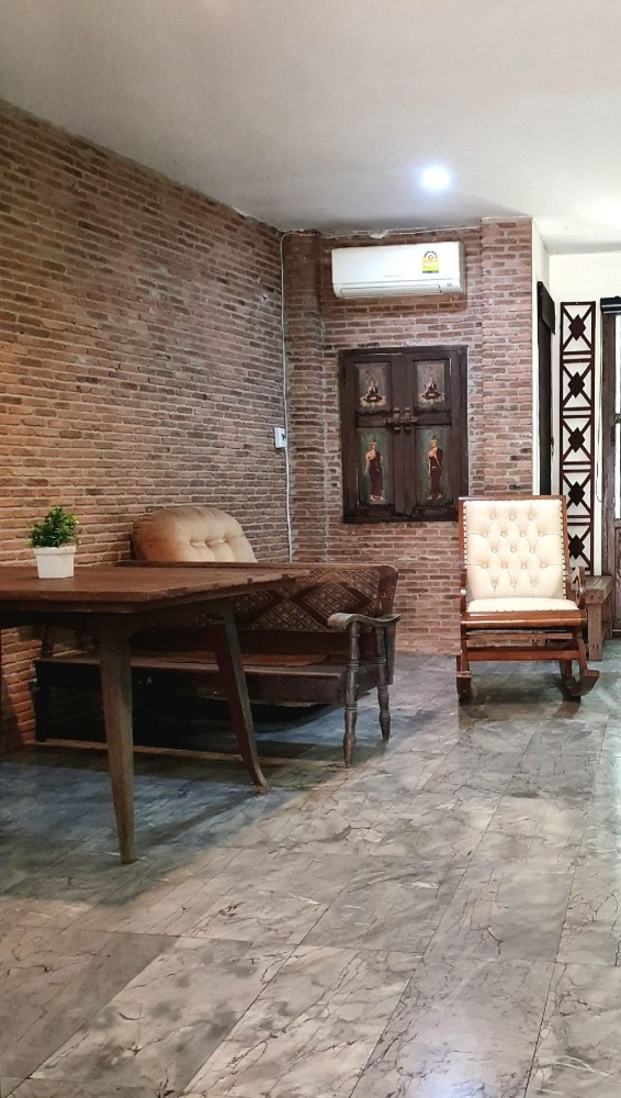 ทาวน์โฮม อ่อนนุช 21/1 / 4 ห้องนอน (ขาย), Townhome Onnut 21/1 / 4 Bedrooms (FOR SALE) HL1369