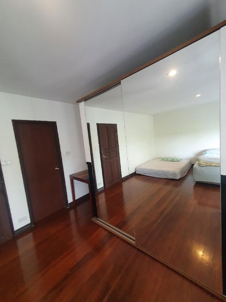 ทาวน์โฮม อ่อนนุช 21/1 / 4 ห้องนอน (ขาย), Townhome Onnut 21/1 / 4 Bedrooms (FOR SALE) HL1369