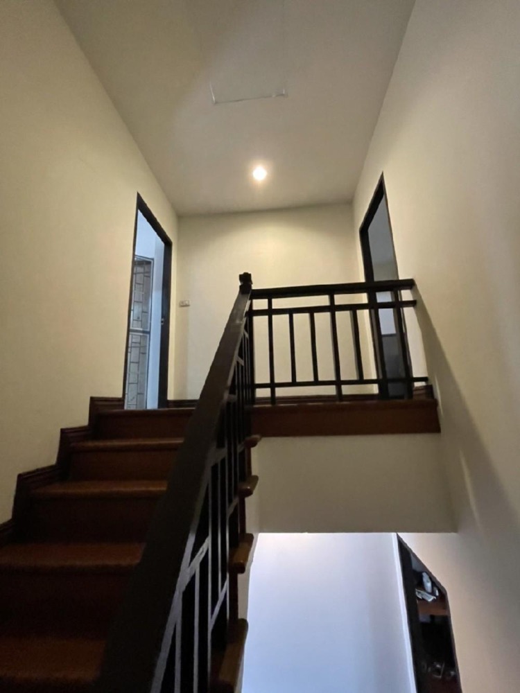 ทาวน์โฮม อ่อนนุช 21/1 / 4 ห้องนอน (ขาย), Townhome Onnut 21/1 / 4 Bedrooms (FOR SALE) HL1369