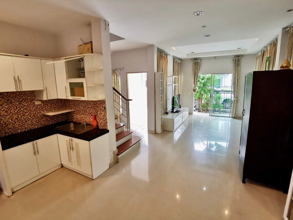 บ้านเดี่ยว เดอะ เซนโทร สุขุมวิท 113 / 3 ห้องนอน (ขาย), The Centro Sukhumvit 113 / Detached House 3 Bedrooms (FOR SALE) CJ264