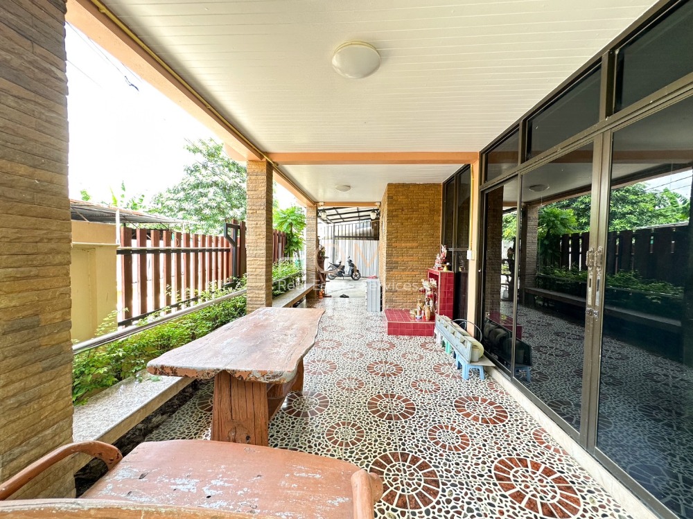 บ้านเดี่ยว ซอยราชมนตรี 10 / 4 ห้องนอน (ขาย), Single house, Soi Ratchamontri 10 / 4 Bedrooms (SALE) MHOW097