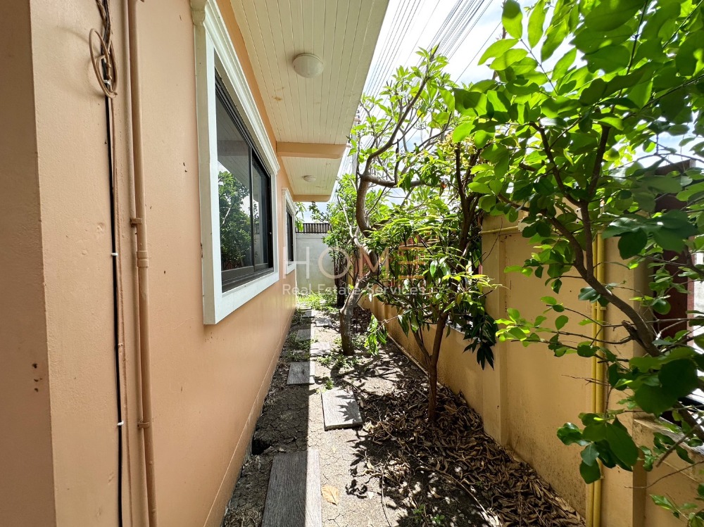 บ้านเดี่ยว ซอยราชมนตรี 10 / 4 ห้องนอน (ขาย), Single house, Soi Ratchamontri 10 / 4 Bedrooms (SALE) MHOW097