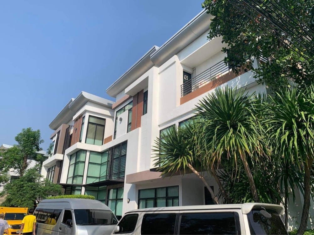 โฮมออฟฟิศ ซอยโรงเรียนนานาชาติสิงคโปร์ / 3 ชั้น (ขาย), Home Office Soi Singapore International School of Bangkok / Home Office 3 Storey (FOR SALE) HL1379