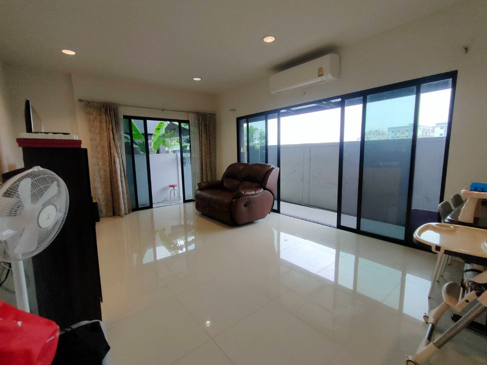 บ้านเดี่ยว โนเบิล เกเบิล วัชรพล / 3 ห้องนอน (ขาย, Noble Gable Watcharapol / Detached House 3 Bedrooms (FOR SALE) TAN504