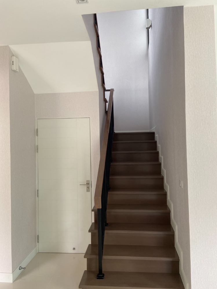 บ้านเดี่ยว บางกอก บูเลอวาร์ด ศรีนครินทร์ - บางนา / 3 ห้องนอน (ขาย), Bangkok Boulevard Srinakarin - Bangna / Detached House 3 Bedrooms (FOR SALE) PUY002