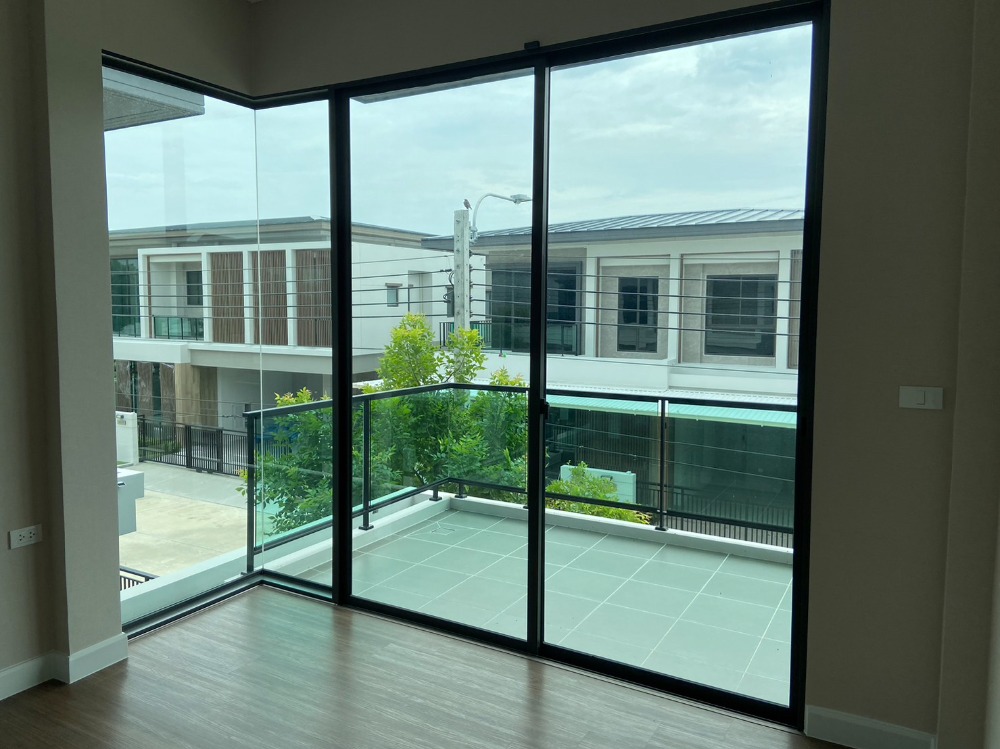 บ้านเดี่ยว บางกอก บูเลอวาร์ด ศรีนครินทร์ - บางนา / 3 ห้องนอน (ขาย), Bangkok Boulevard Srinakarin - Bangna / Detached House 3 Bedrooms (FOR SALE) PUY002