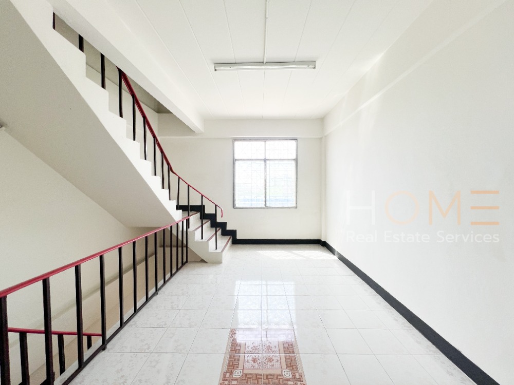 ติดถนนแบริ่ง ใกล้ BTS ✨ อาคารพาณิชย์ แบริ่ง 107 / 4 ชั้น (ขาย), Commercial Building Bearing 107 / 4 Storey (FOR SALE) PUY054