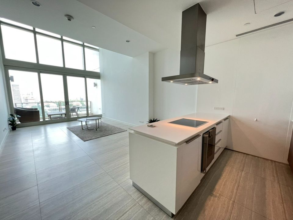 185 Rajadamri / 2 Bedrooms Duplex (FOR RENT), 185 ราชดำริ / 2 ห้องนอน (เช่า) DO132